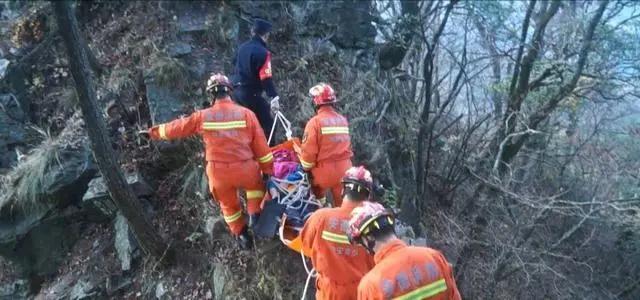 四川九峰山驴友坠崖身亡事件深度分析，数字化转型中数据与技术的关键作用及影响探究