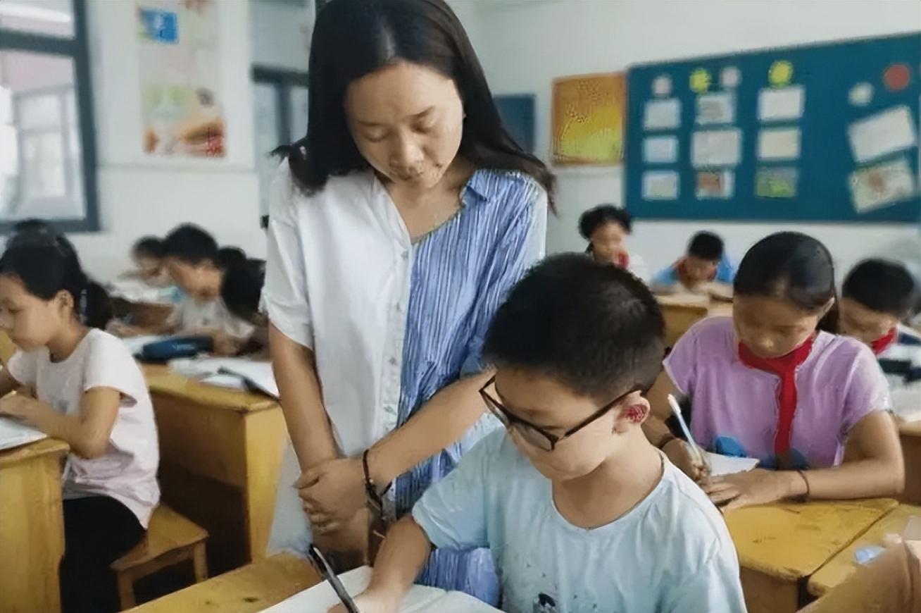 孩子让你感到幸福的瞬间