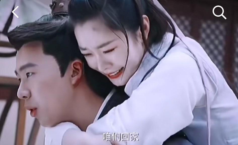 妈妈问被欺负的女儿，为什么就她被打？