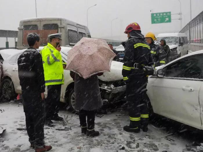 长沙真的下雪了